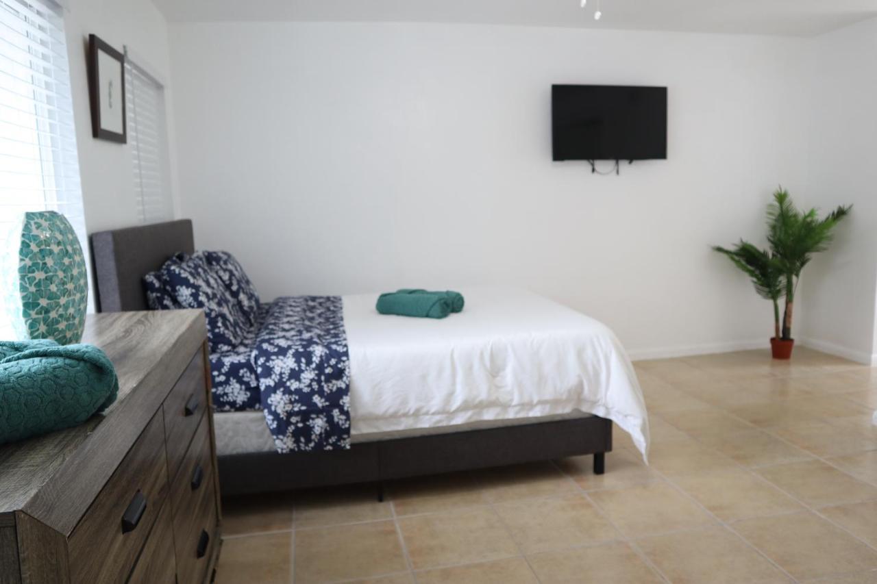 Singer Island Inn/ Deluxe Studio West Palm Beach Exterior photo