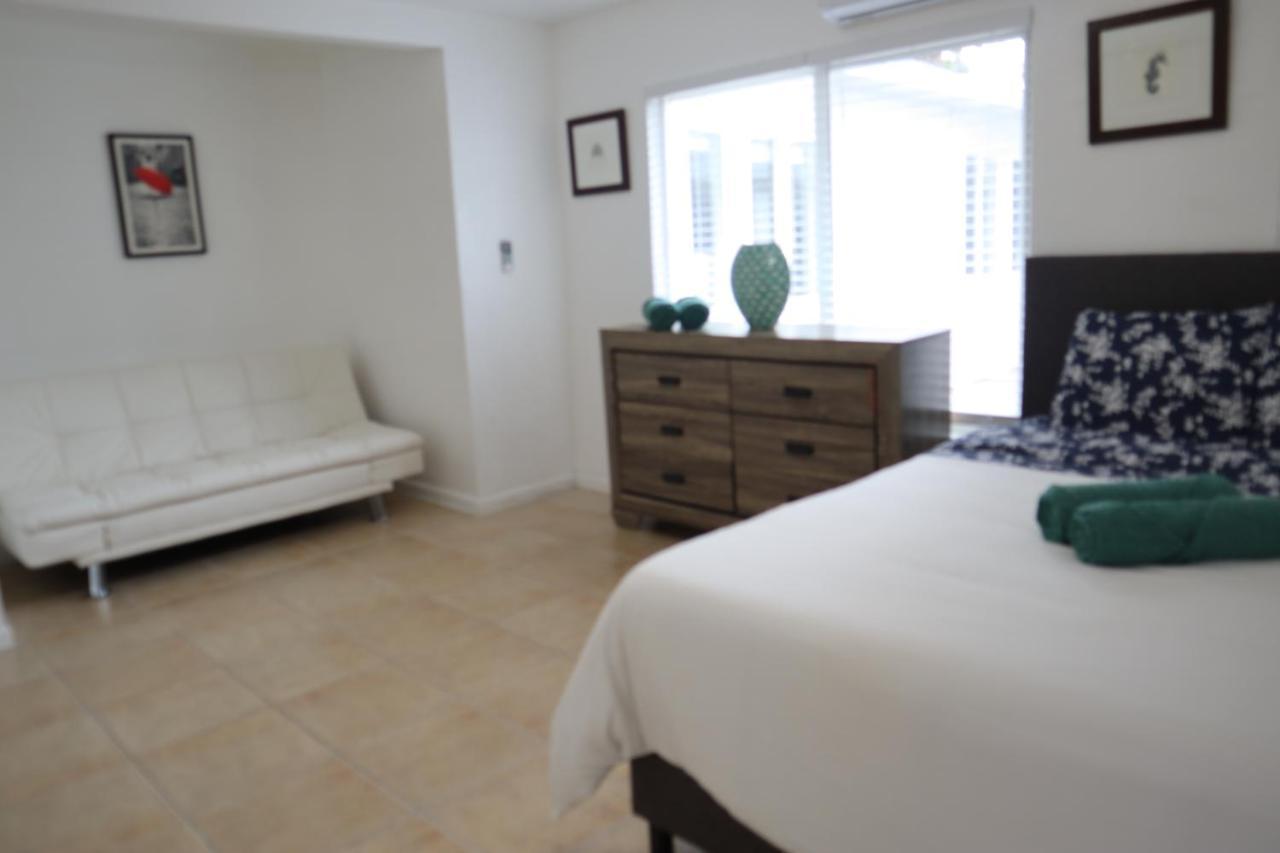 Singer Island Inn/ Deluxe Studio West Palm Beach Exterior photo